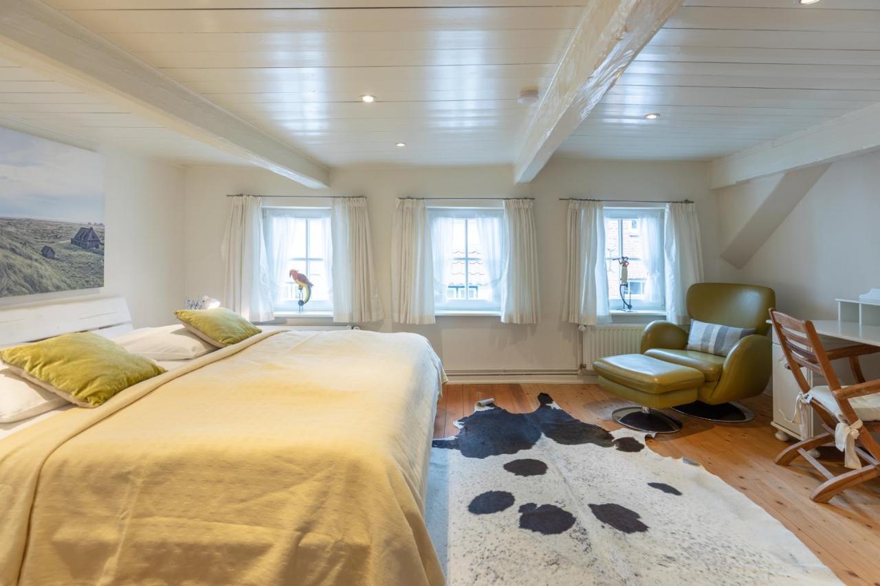 Dat Witte Huus Husum  Extérieur photo