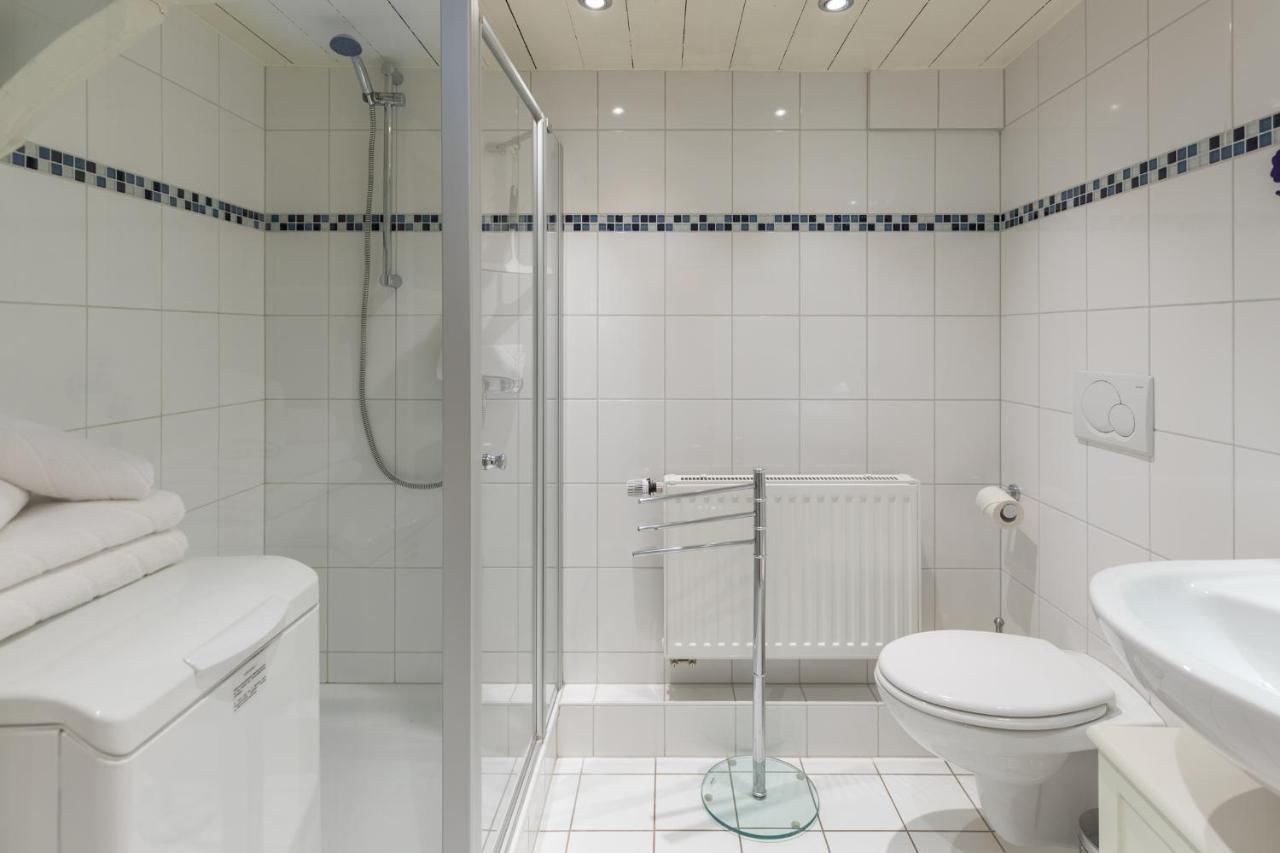 Dat Witte Huus Husum  Extérieur photo