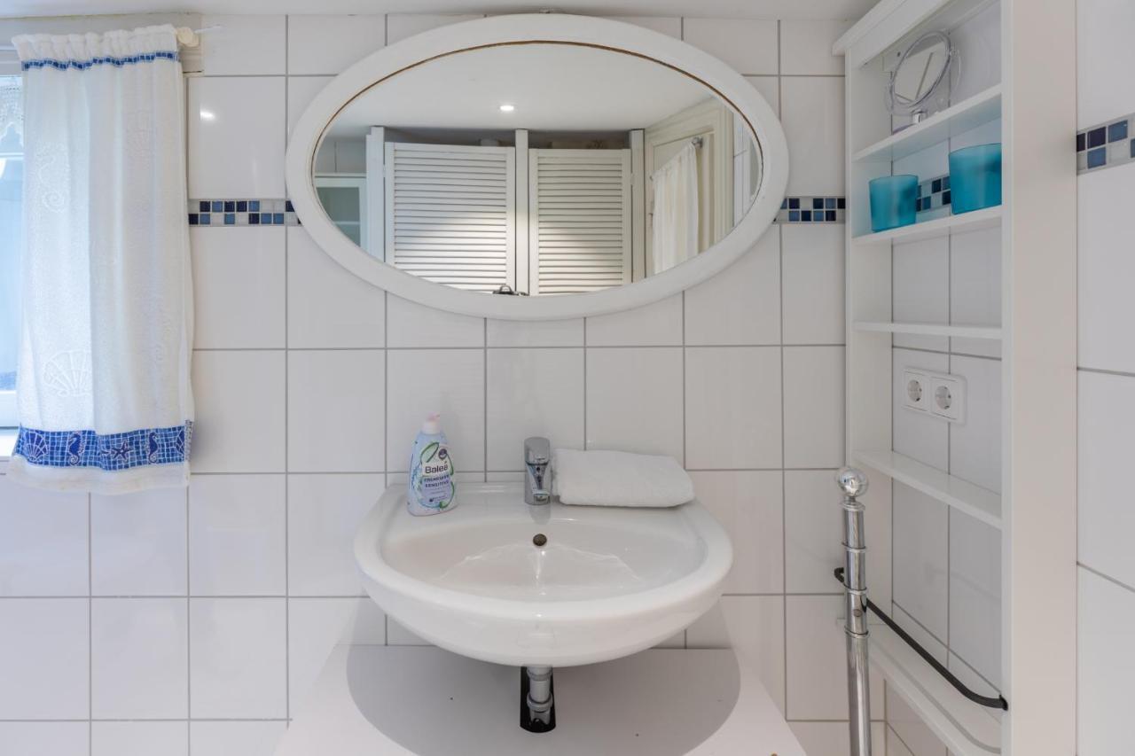 Dat Witte Huus Husum  Extérieur photo