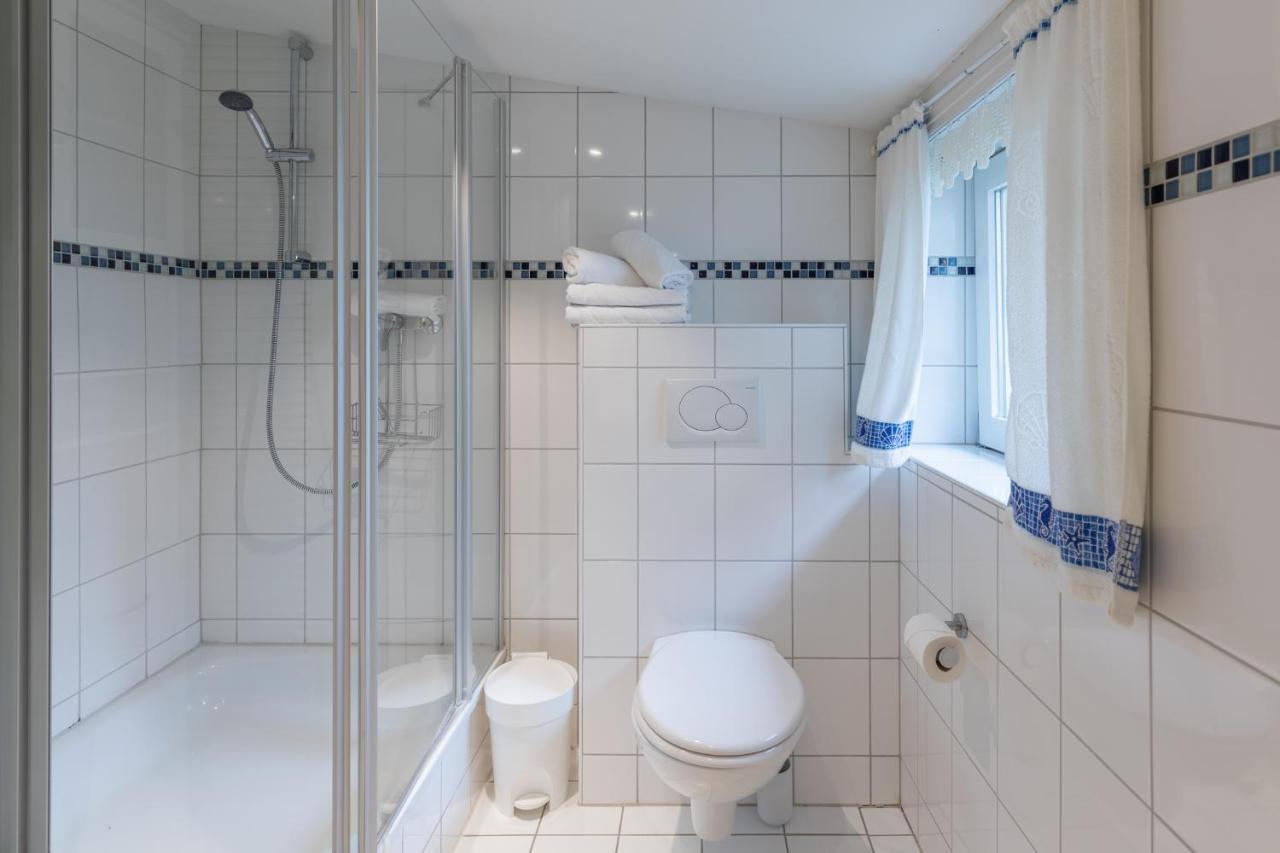 Dat Witte Huus Husum  Extérieur photo